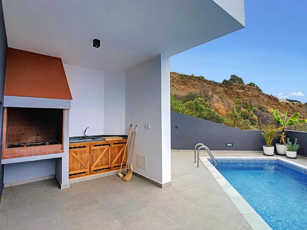 Villa Omar By Lovelystay Canhas ภายนอก รูปภาพ